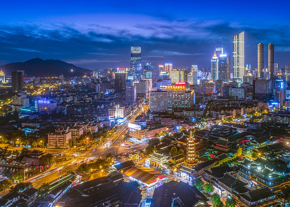华燕东《梁溪夜色》梁溪区.jpg