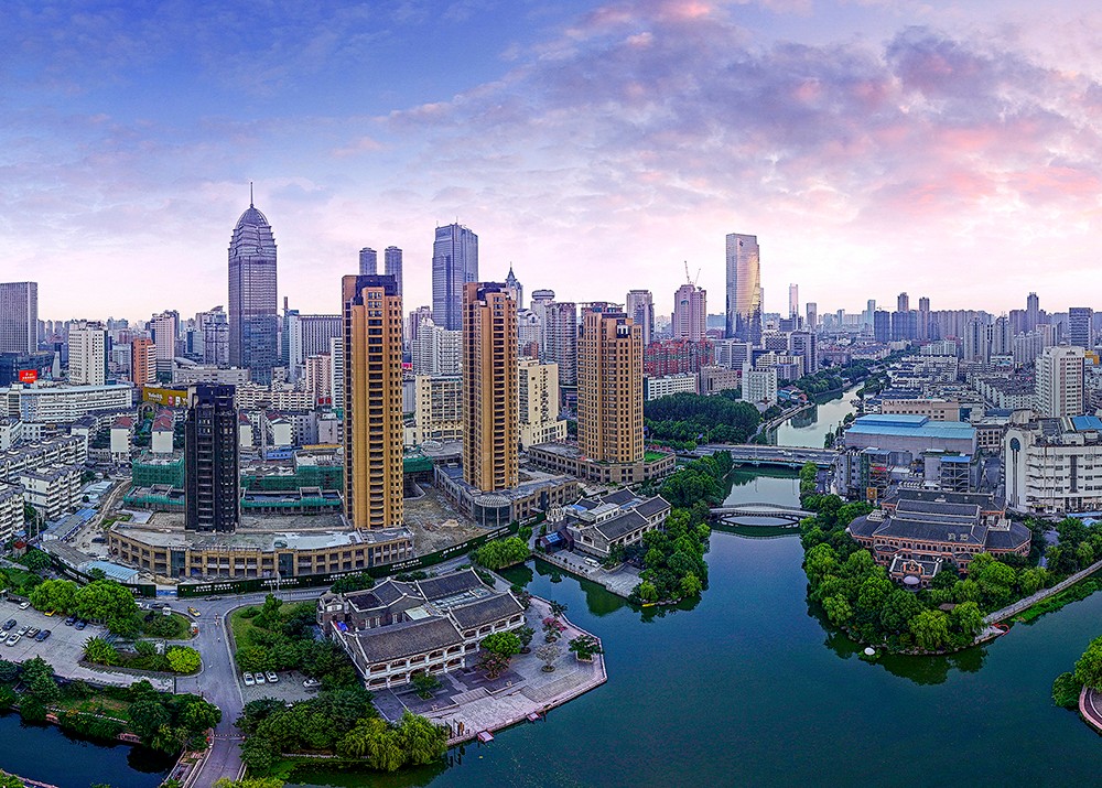 李怀大《一览梁溪尽展颜》梁溪区.jpg